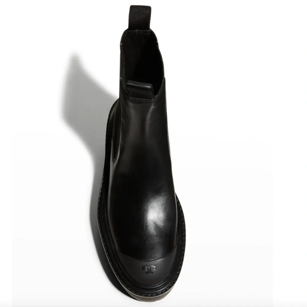 NIB $428 Tory Burch Leather Lug-sole Chelsea Boots in size 9!